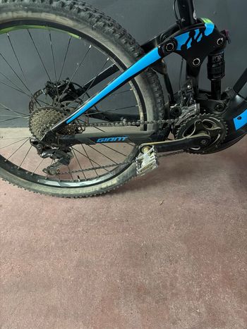 Used Giant Full-E+ 1 2017 2017 Mountainbike, Black, 27.5 — image 3 of 9