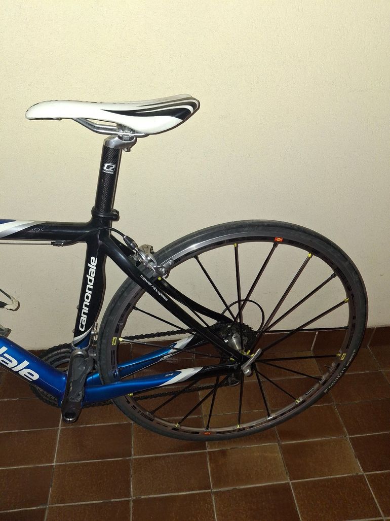 Używany Cannondale Synapse Shimano 105 2016 Road & Gravel — zdjęcie 2 z 5