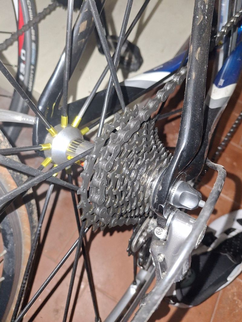 Tweedehands Cannondale Synapse Shimano 105 2016 Road & Gravel — afbeelding 5 van 12