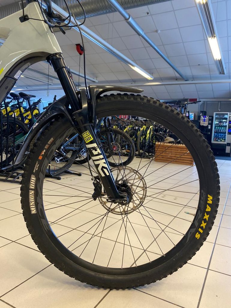 Brugt Santa Cruz Heckler S / Carbon CC / MX 2021 2021 Mountainbike — billede 5 af 10