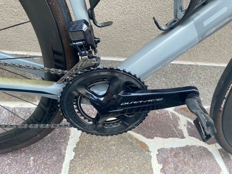Used BMC Roadmachine 01 ONE 2018 2018 Road & Gravel, Light Gray — image 3 of 4