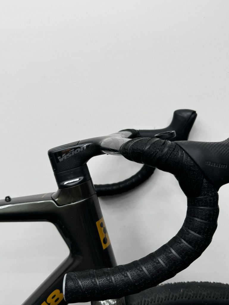 Used Argon 18 Dark Matter (INT) SRAM Apex AXS XPLR 2024 2024 Road & Gravel, Green — image 5 of 16