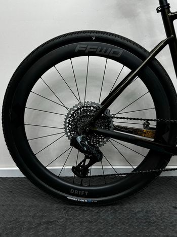 Used Argon 18 Dark Matter (INT) SRAM Apex AXS XPLR 2024 2024 Road & Gravel, Green — image 15 of 16