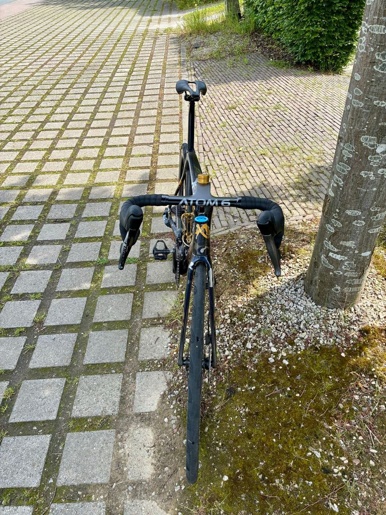 Used Atom6 Custom SRAM Force eTap AXS 2023 Road & Gravel, Black — image 4 of 8
