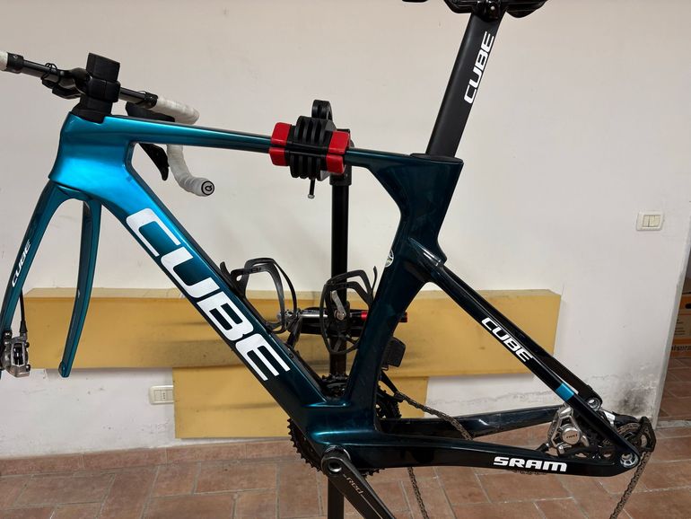 Tweedehands CUBE LITENING AERO C:68X, SLX 2025 Frameset 2025 Road & Gravel — afbeelding 1 van 6