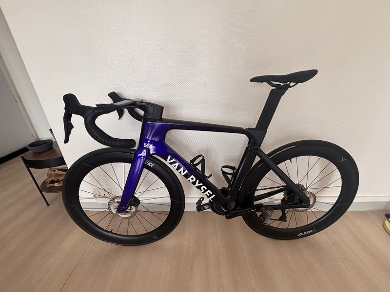 Used Van rysel RCR-R PRO Shimano 105 Di2 2026 Road & Gravel, Black — image 1 of 7