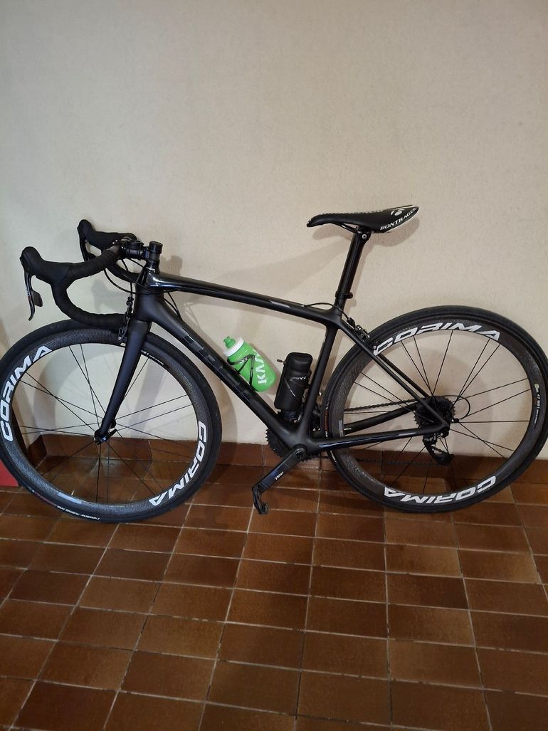 Used Trek Émonda SLR 9 2018 2018 Road & Gravel, Black — image 1 of 5