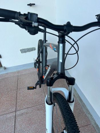 ROCKRIDER Mountainbike 27.5 Zoll ST120 Grau/Orange 2025 2025 Mountainbike d'occasion — image 4 sur 14