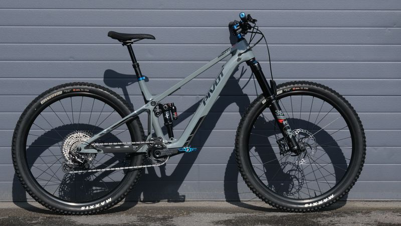 Used Pivot Shuttle Shimano Deore XT 2025 MTB