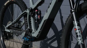 Used Pivot SHUTTLE SL Ride SLX/XT 2025 2025 Mountainbike, Light Gray — image 2 of 7