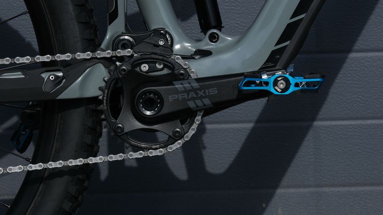 Used Pivot SHUTTLE SL Ride SLX/XT 2025 2025 Mountainbike, Light Gray — image 6 of 7