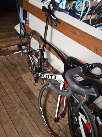 Tweedehands Scott Foil RC 2018 2018 Road & Gravel — afbeelding 4 van 4
