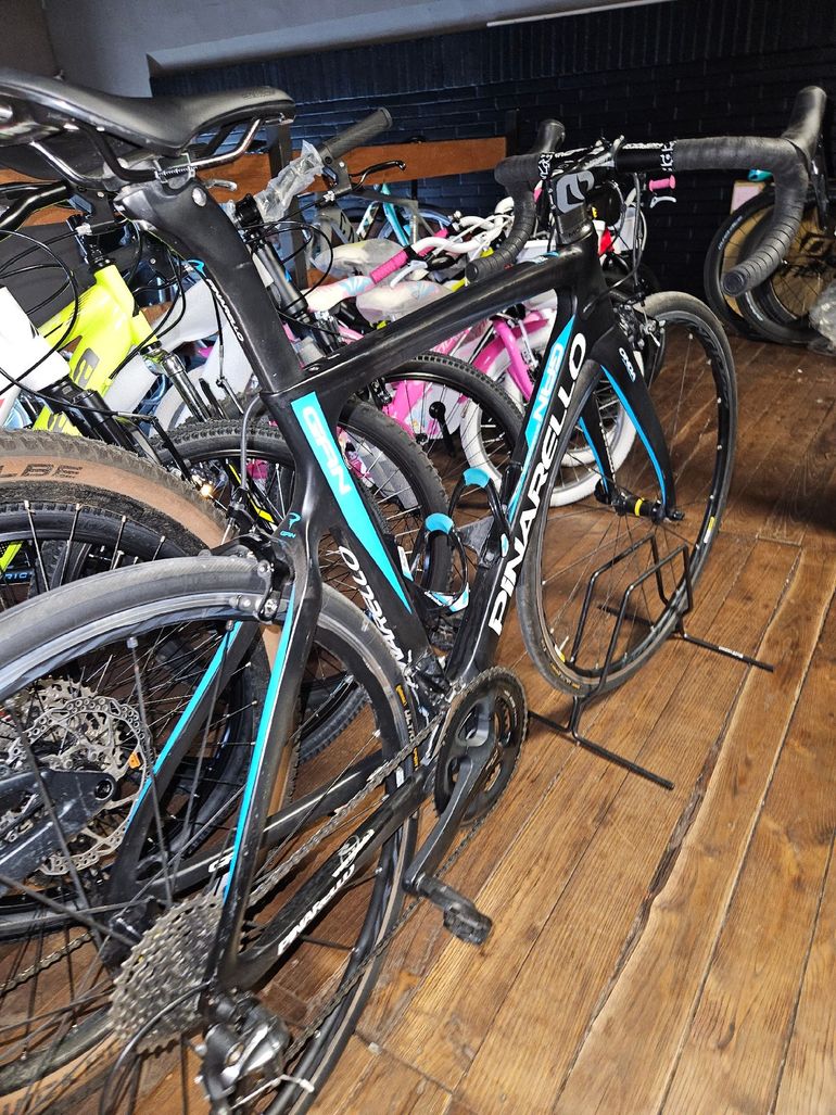 Pinarello Gan Shimano 105 2019 Road & Gravel de segunda mano, Negro — imagen 2 de 4