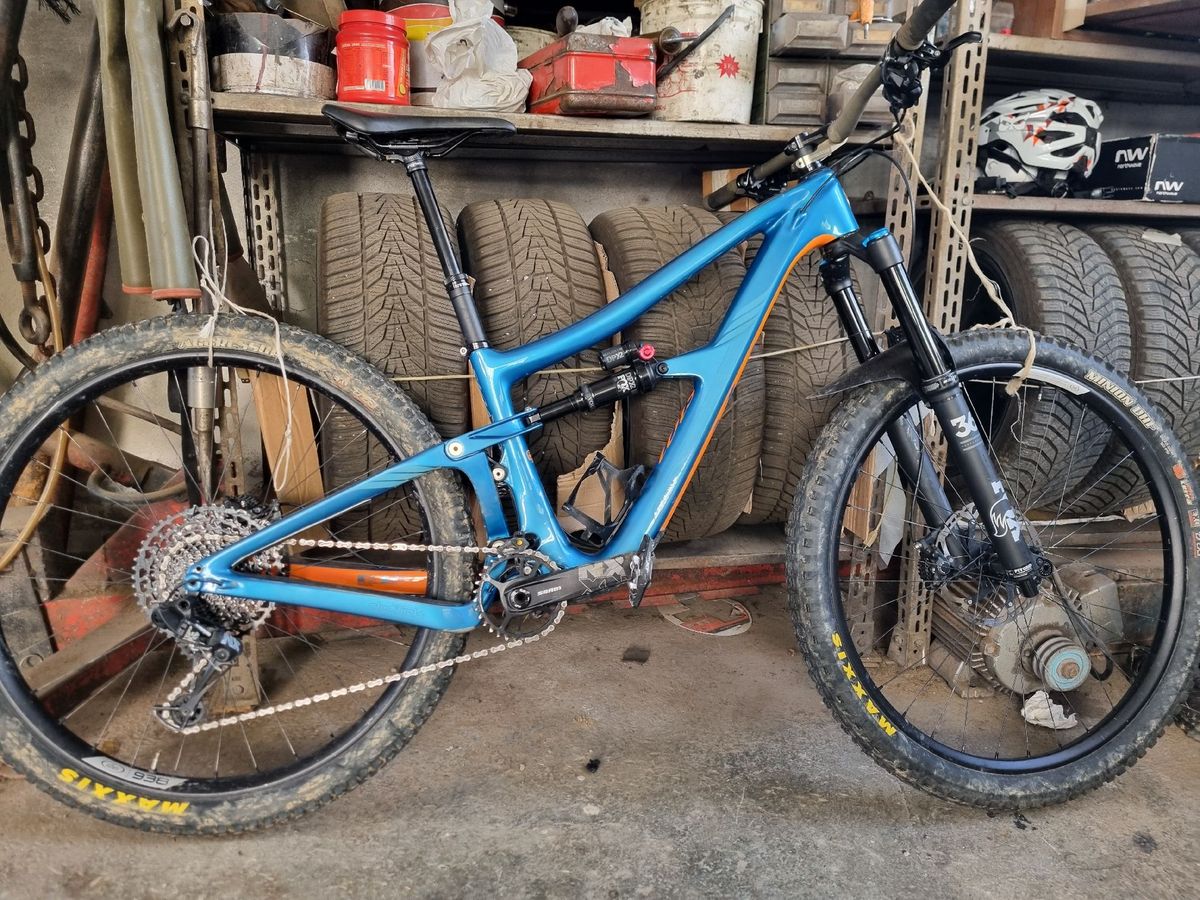 シアン CYAN Edy エディ　[検索]トップブリッジ Ibis Cycles Custom SRAM NX Eagle | buycycle