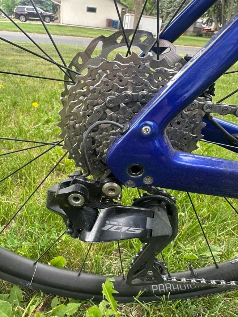 Used Trek Domane SL 6 Gen 4 2025 2025 Road & Gravel, Blue — image 12 of 12