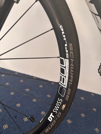 Stevens Super Prestige Force eTap AXS 2022 2022 Road & Gravel de segunda mano, Negro — imagen 4 de 5
