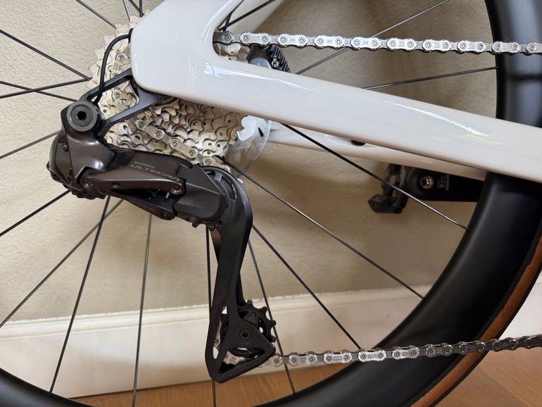 Canyon Aeroad CF SLX 8 Di2 2025 2025 Road & Gravel d'occasion — image 5 sur 7