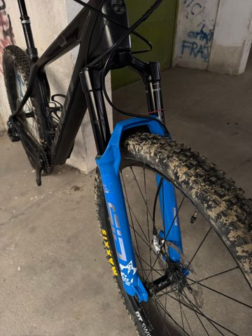 Ghost LECTOR World Cup Replica 2021 2021 Mountainbike usato, Nero — immagine 5 di 7