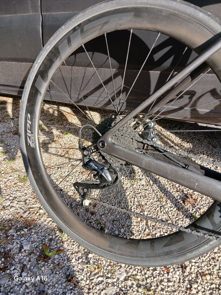 Scott Addict 50 2025 2025 Road & Gravel de segunda mano, Verde — imagen 9 de 10