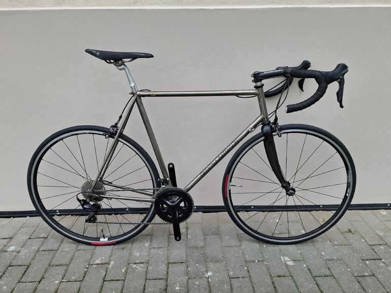Used Battaglin Custom Shimano 105 2026 Road & Gravel, Light Gray — image 1 of 10