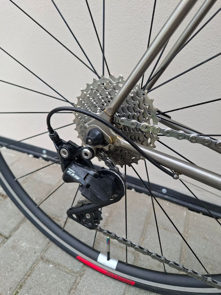 Used Battaglin Custom Shimano 105 2026 Road & Gravel, Light Gray — image 5 of 10
