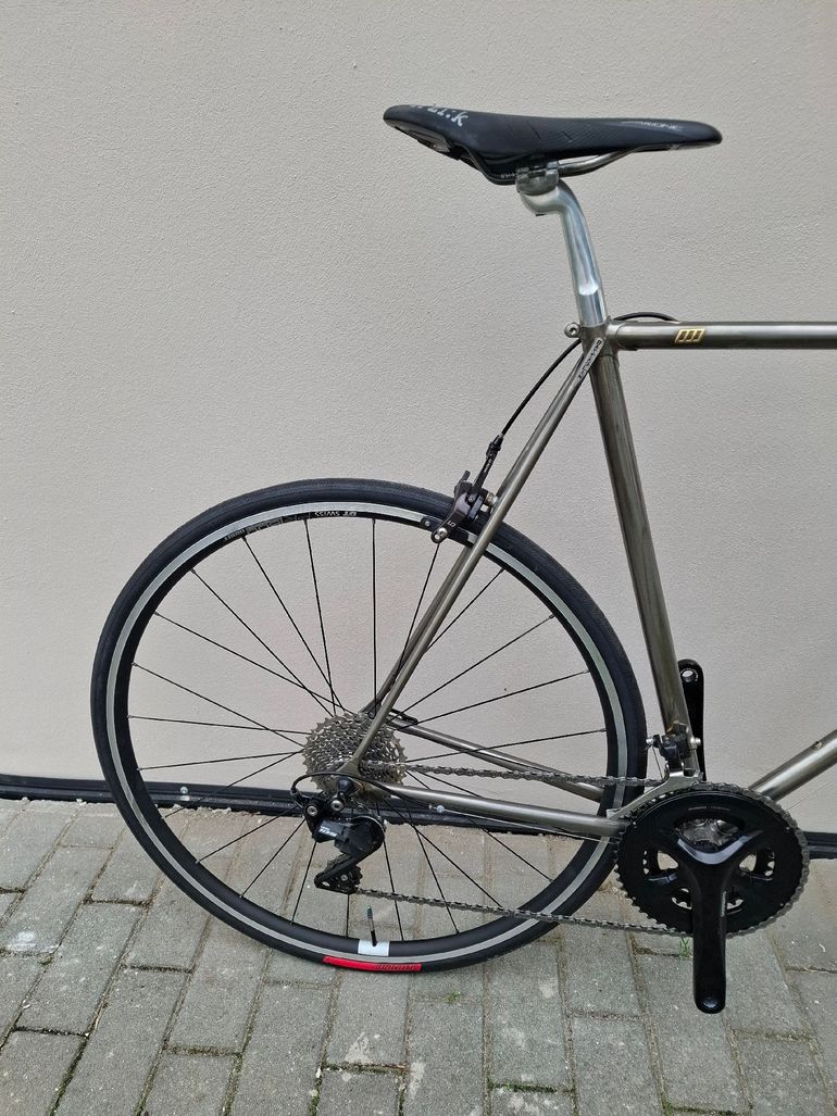 Used Battaglin Custom Shimano 105 2026 Road & Gravel, Light Gray — image 3 of 10