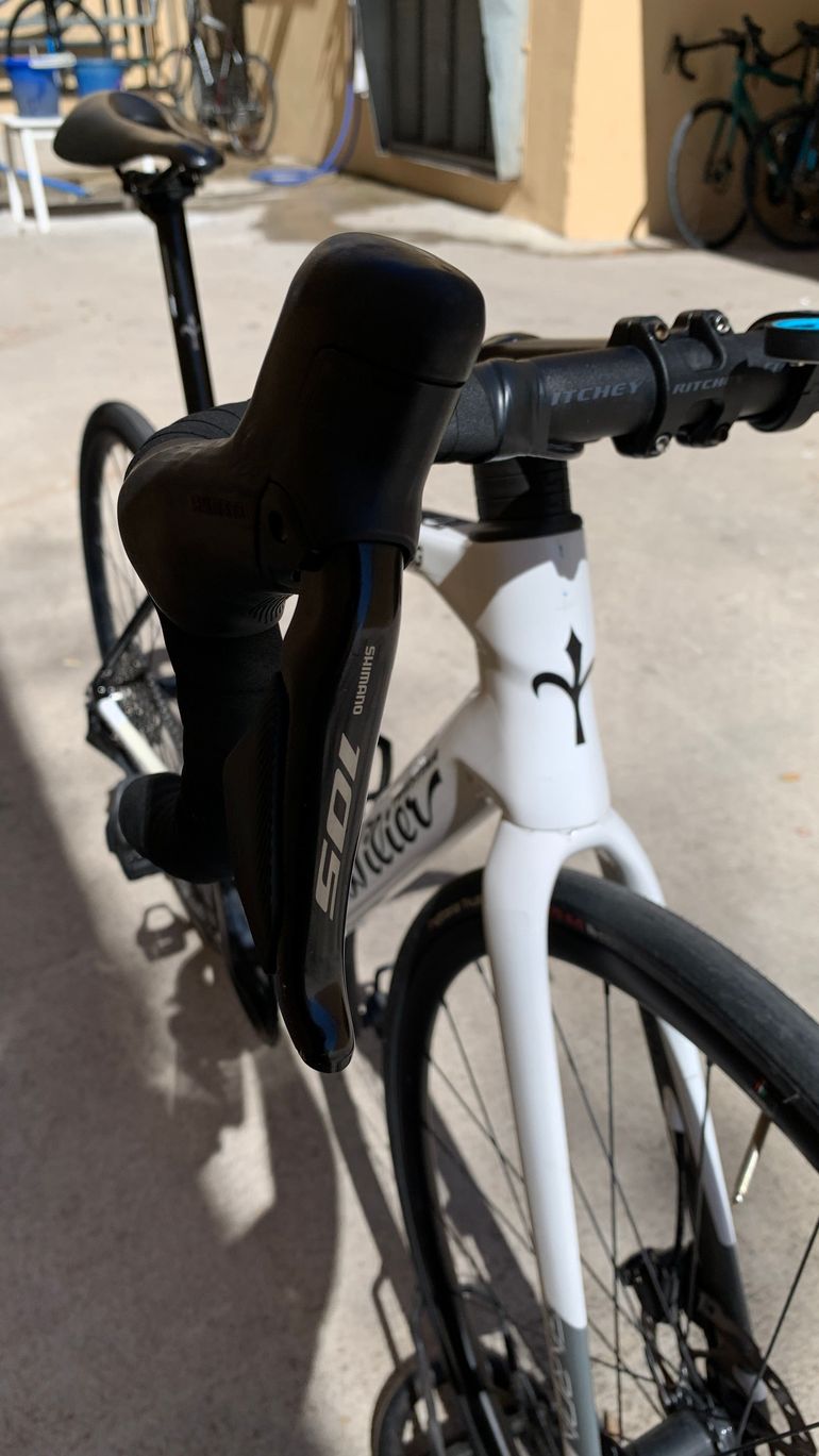 Used Wilier Triestina Garda Shimano 105 Di2 12-sp - Size M 2024 Road & Gravel, White — image 4 of 16