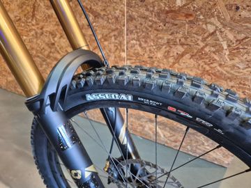 Pivot PHOENIX Pro Saint 2025 2025 Mountainbike de segunda mano, Negro — imagen 6 de 10