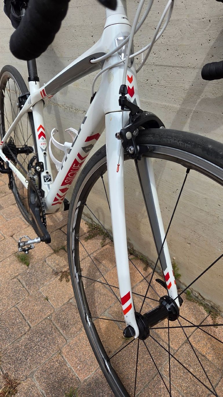 Used Trek Domane SL 5 Disc Women's 2018 2018 Road & Gravel, White — image 4 of 7