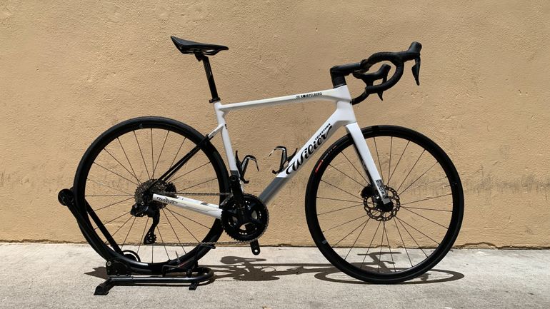 Used Wilier Triestina Garda Shimano 105 Di2 12-sp - Size L 2024 Road & Gravel, White — image 1 of 22
