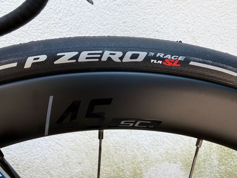 Factor One Shimano Dura Ace Di2 2022 Road & Gravel d'occasion — image 6 sur 9