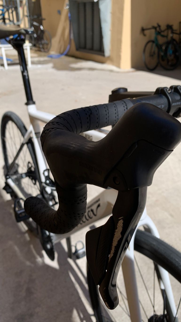 Used Wilier Triestina Garda Shimano 105 Di2 12-sp - Size XL 2024 Road & Gravel, White — image 4 of 14