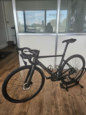 Gebrauchtes Scott Addict RC 15 2024 2024 Road & Gravel