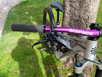 Used Lee Cougan Quest Limited 2023 2023 Mountainbike, White, 29 — image 10 of 11