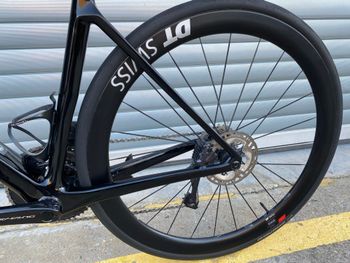 Used Colnago V4Rs Disc Ultegra Di2 8100 w/Fulcrum Racing Wind 400 Wheels 2024 2024 Road & Gravel, Black — image 5 of 12
