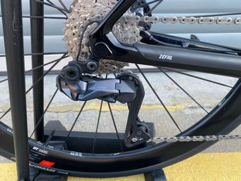 Used Colnago V4Rs Disc Ultegra Di2 8100 w/Fulcrum Racing Wind 400 Wheels 2024 2024 Road & Gravel, Black — image 12 of 12