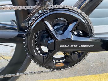 Used Colnago V4Rs Disc Ultegra Di2 8100 w/Fulcrum Racing Wind 400 Wheels 2024 2024 Road & Gravel, Black — image 11 of 12