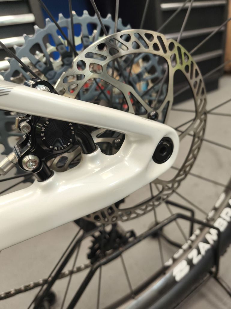 Použité Orbea OIZ M-TEAM AXS 2025 2025 Mountainbike — obrázek 5 z 11