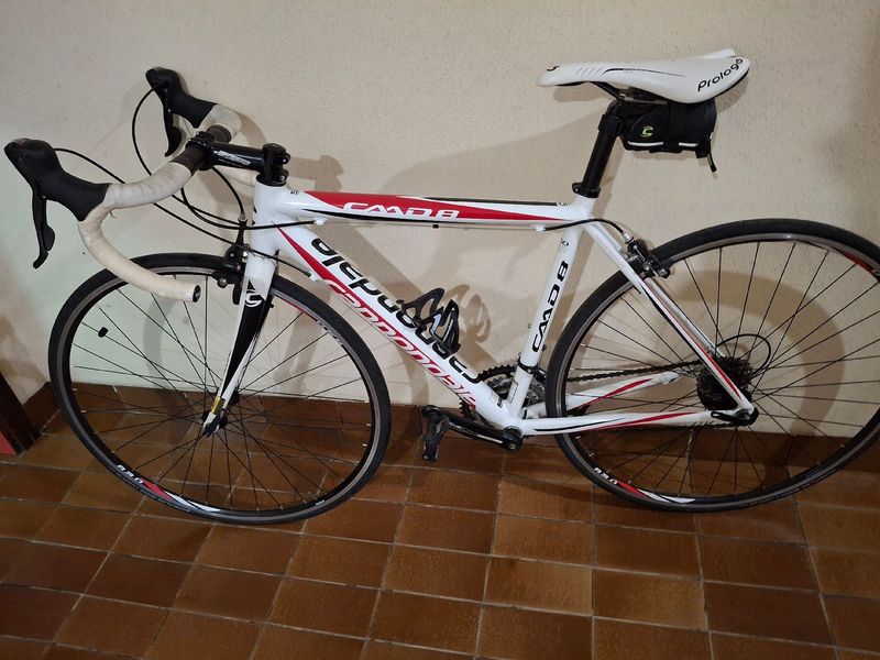 Used Cannondale Shimano Sora 2018 Road & Gravel, White — image 1 of 3