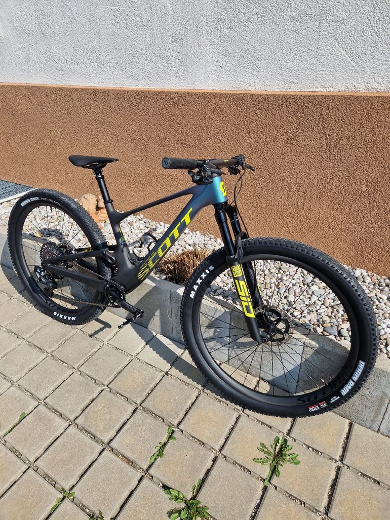 Used Scott Spark RC World Cup EVO AXS 2023 2023 Mountainbike, Green, 29 — image 1 of 12