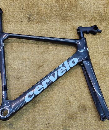 Used Cervélo 2024 Cervelo Soloist Frameset Frameset 2024 Road & Gravel, Black — image 5 of 7