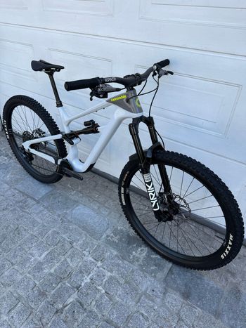 Used Cannondale Habit Carbon LT 1 2025 2025 Mountainbike, Light Gray — image 2 of 15