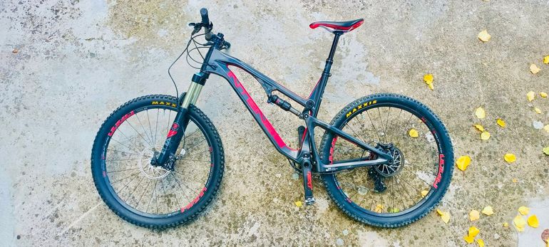 Używany Intense Custom SRAM X01 2016 Mountainbike — zdjęcie 2 z 4