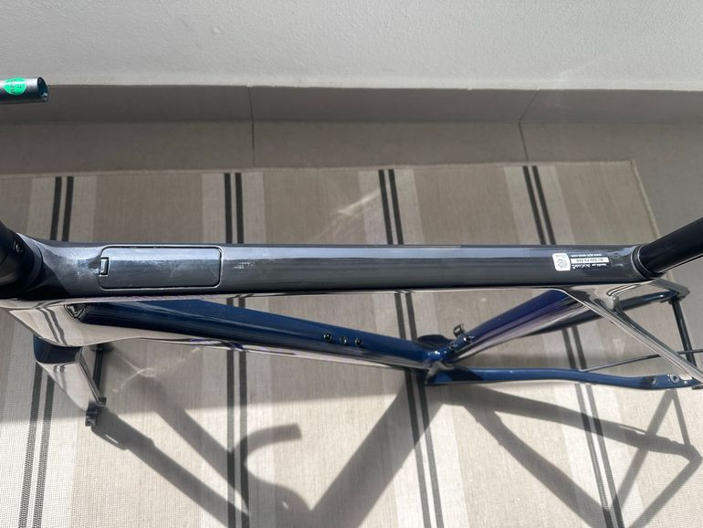 Used Canyon Endurace CF SLX 8 Di2 Aero 2023 Frameset 2023 Road & Gravel, Blue — image 14 of 17