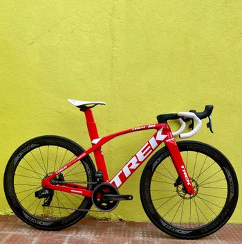 Tweedehands Trek Madone SLR 6 Disc 2020 2020 Racefiets & gravel