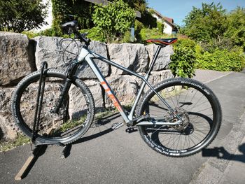Used CUBE REACTION C:62 RACE 2023 2023 Mountainbike, Light Gray — image 2 of 12