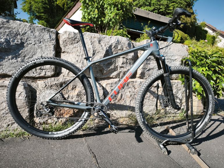 Used CUBE REACTION C:62 RACE 2023 2023 Mountainbike, Light Gray — image 1 of 12