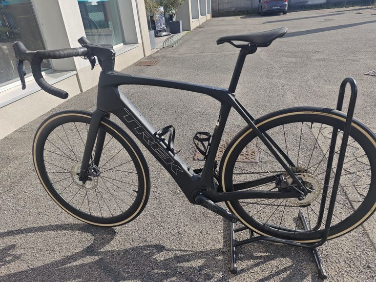 Used Trek Domane+ SLR 7 2024 2024 Road & Gravel, Black — image 2 of 6