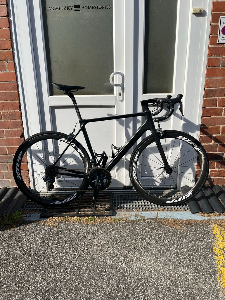 Brugt Canyon Ultimate CF SLX 8.0 Di2 2020 2020 Road & Gravel — billede 1 af 10