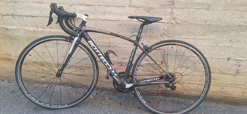 Gebrauchtes Bottecchia 8Avio Evo Shimano Ultegra 2016 Road & Gravel